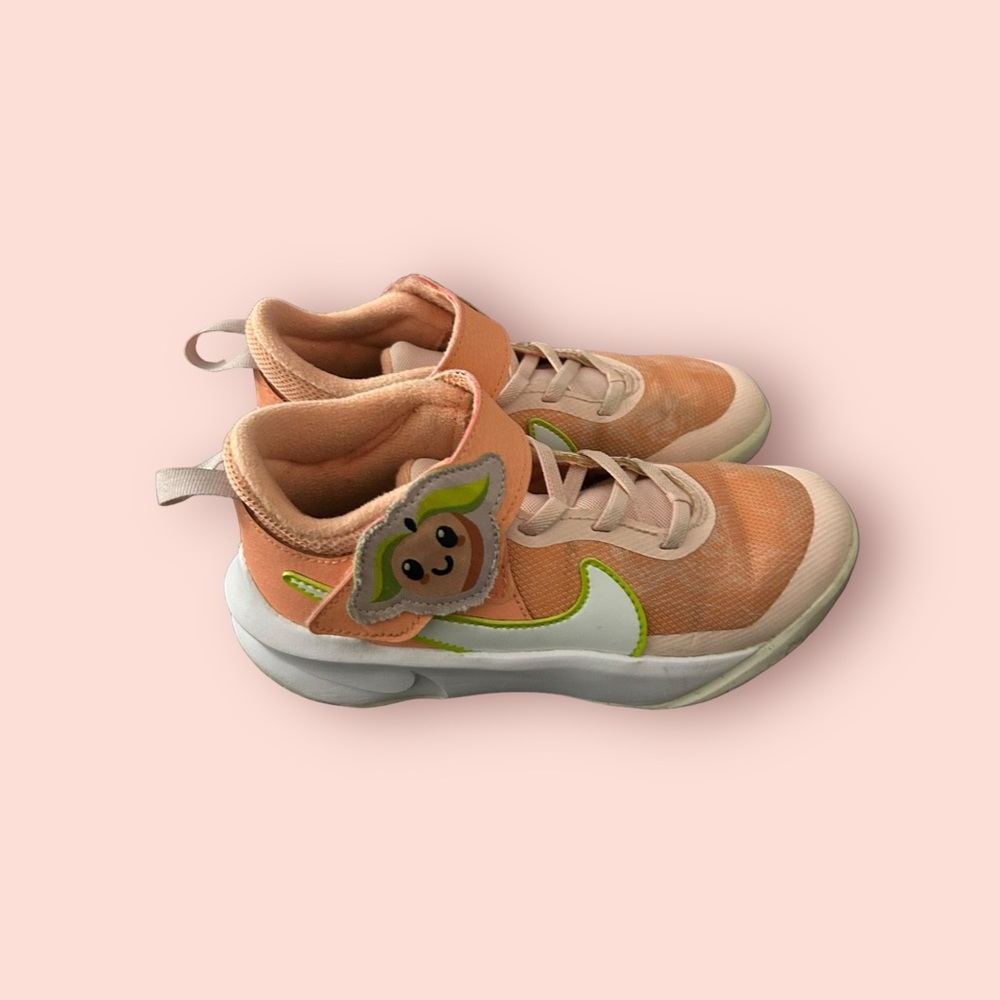 Nike Team Hustle D 10 Lil DM4324-600 Sz 1Y